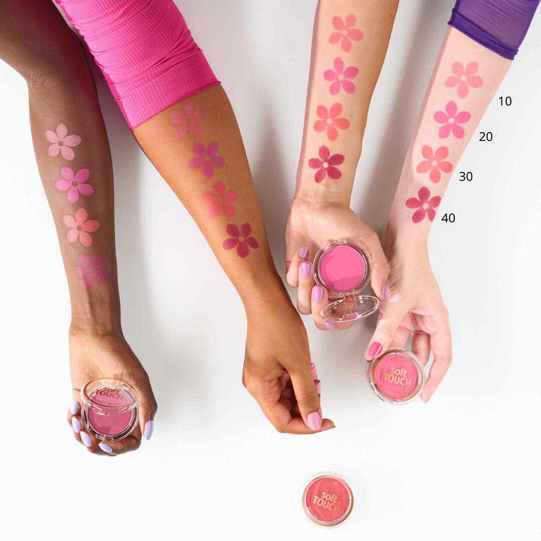 ESSENCE  Soft touch bouncy blush