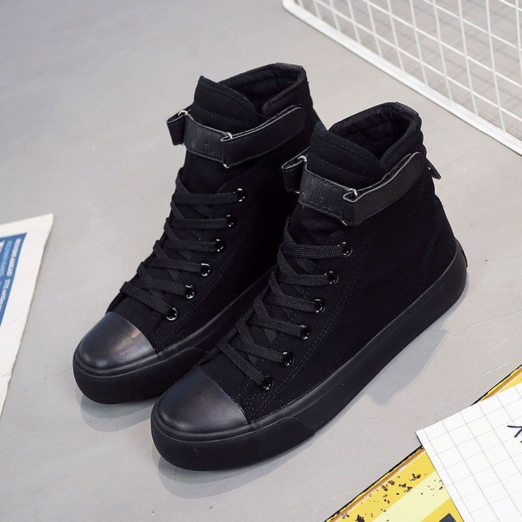 Solejoy - Bijpassende sneakers met panelen en hoge bovenkant