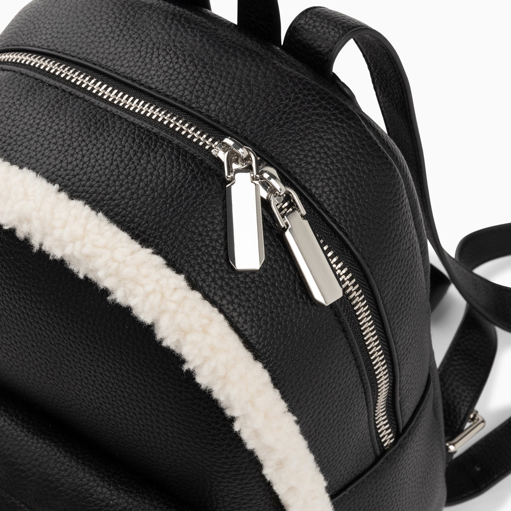 Sacs-Petit sac à dos Anouchka noir et ivoire en faux shearling