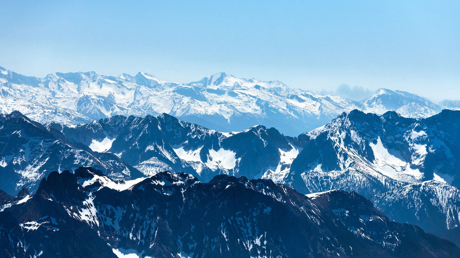 Bergwellen VI by Daniel Reiter - Limited Edition. Edition of: 150. Signed.