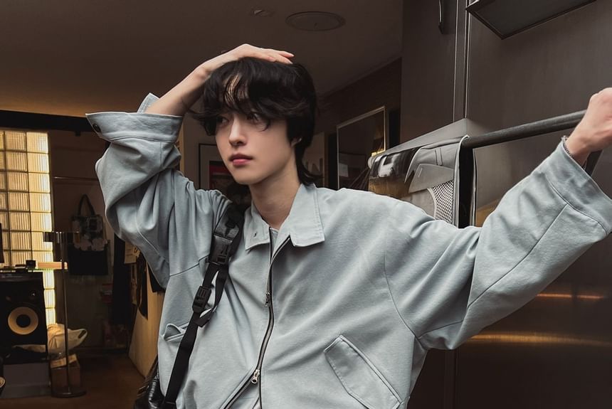 SeoulPop - Effen cropped jack met rits