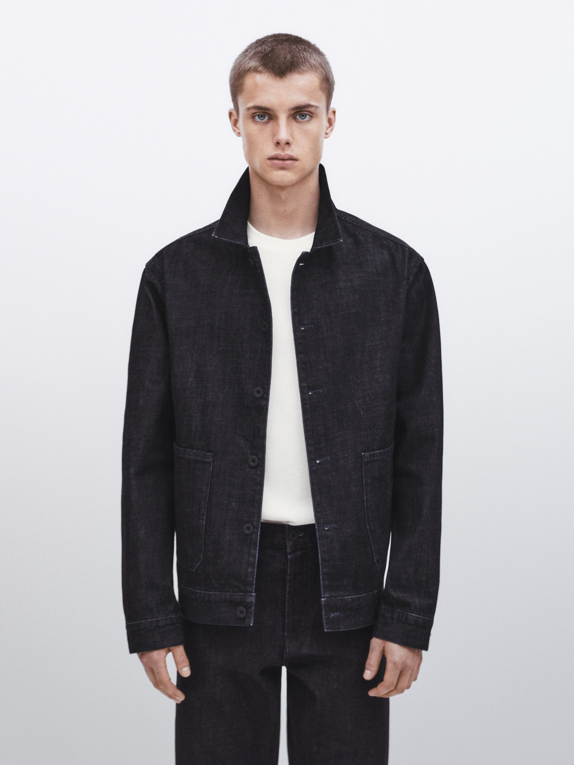 Sobretudo em denim selvedge - Studio - INDIGO