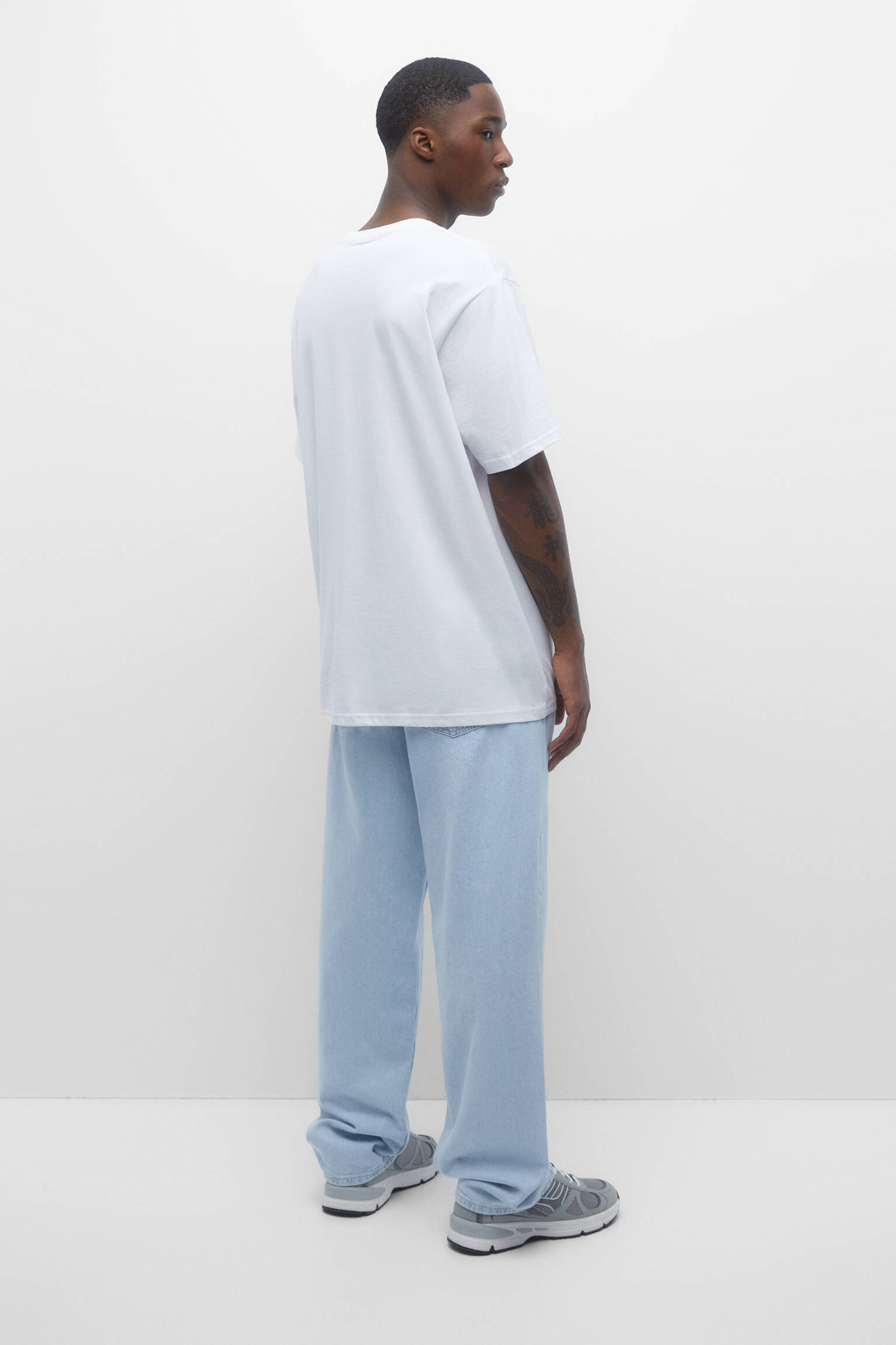 Conjunto de 2 camisetas - branca/preta