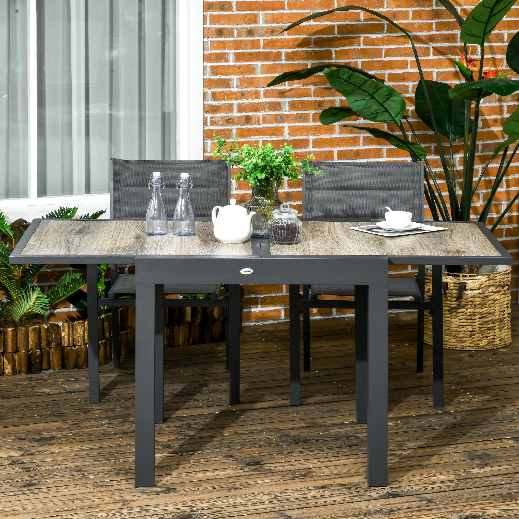 Outsunny Gartentisch mit ausziehbarer Tischplatte natur, schwarz 80/160L x 80B x 75H cm