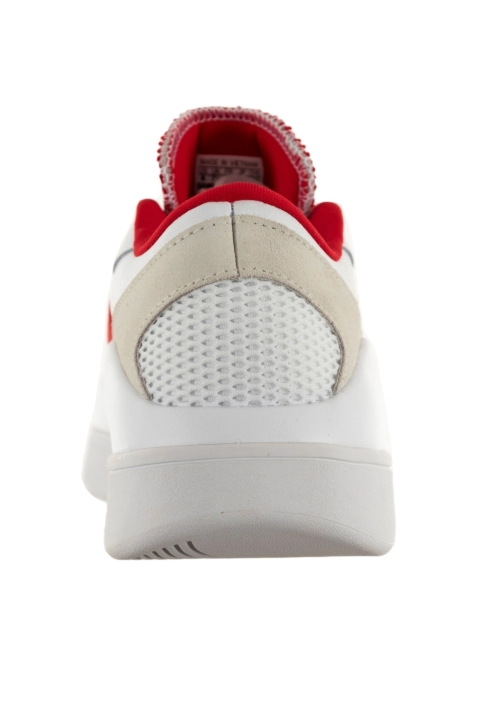 Baskets basses adidas originals osade ftwwht/betsca/betsca