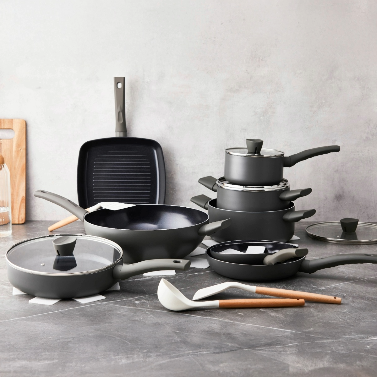 ISENVI Avon Chef Culinair set - Pannenset 19 delig - Ergo grepen