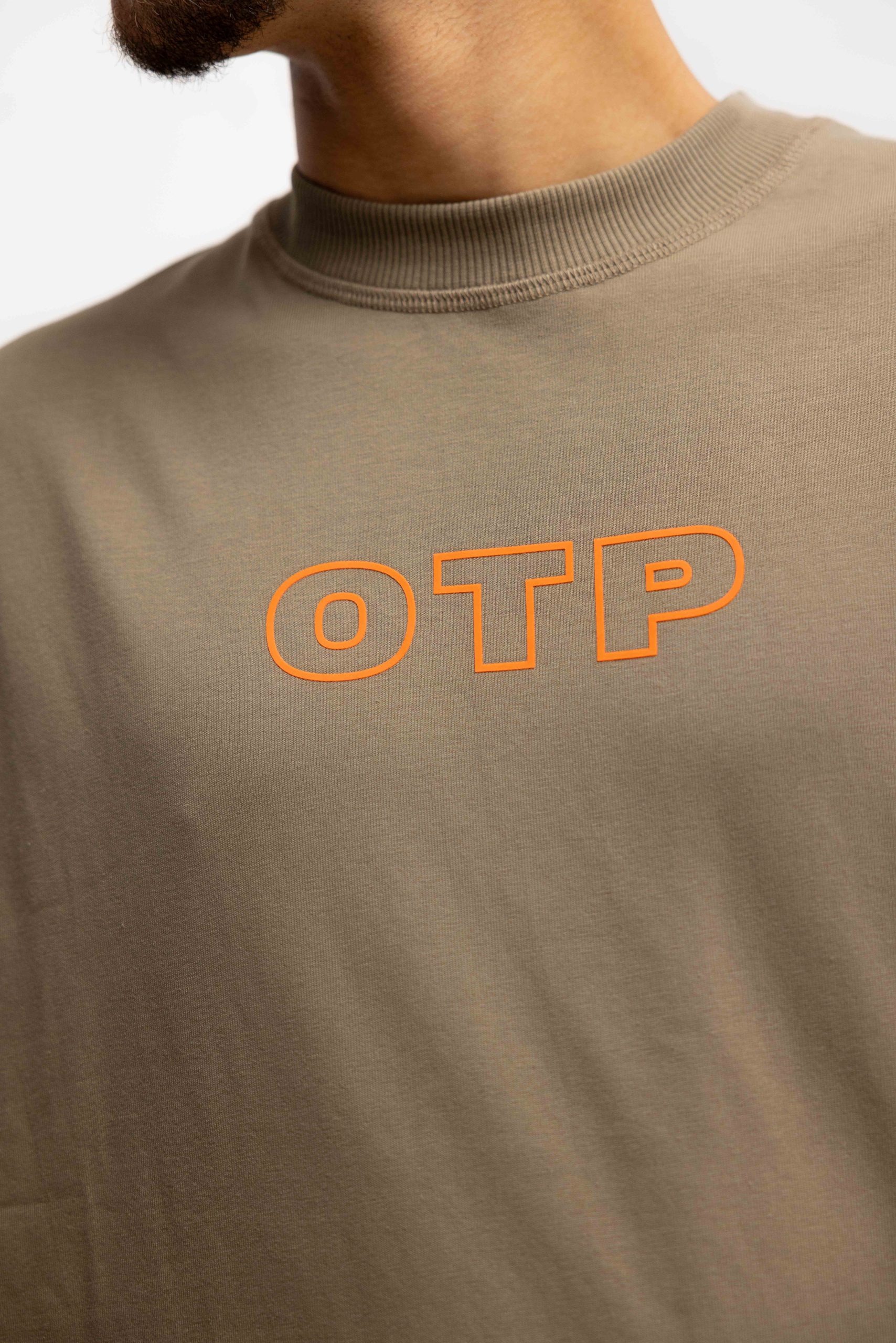 Off The Pitch OTP Oversized T-Shirt Unisex Donkergroen