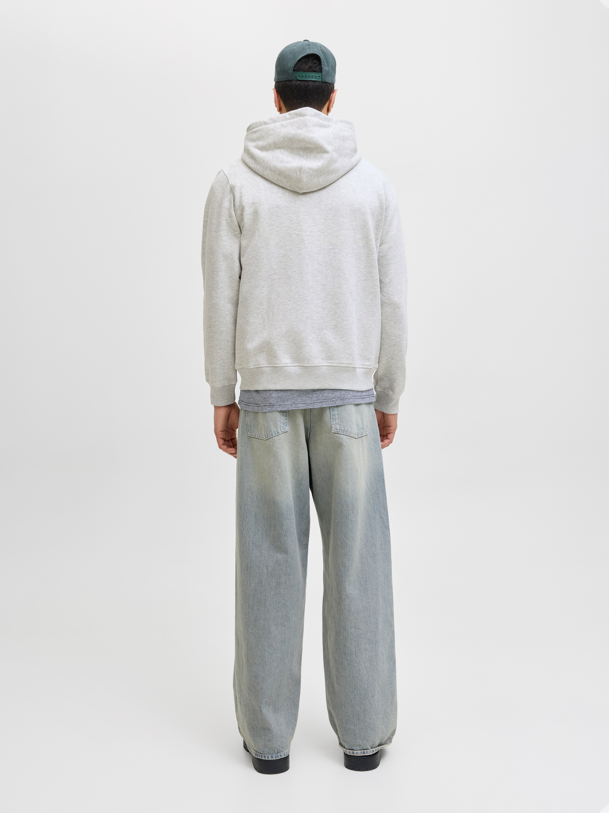 Jack & Jones Kapuzensweatshirt »JORNORREBRO EMB SWEAT ZIP HOOD NOOS«, mit Stickerei
