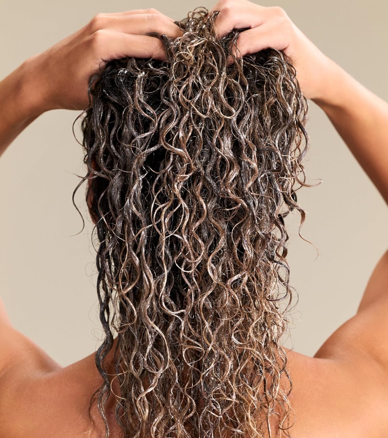 NEQI - *Treatment Treasure* - Tratamento Intensivo para Cabelo - Build Boost