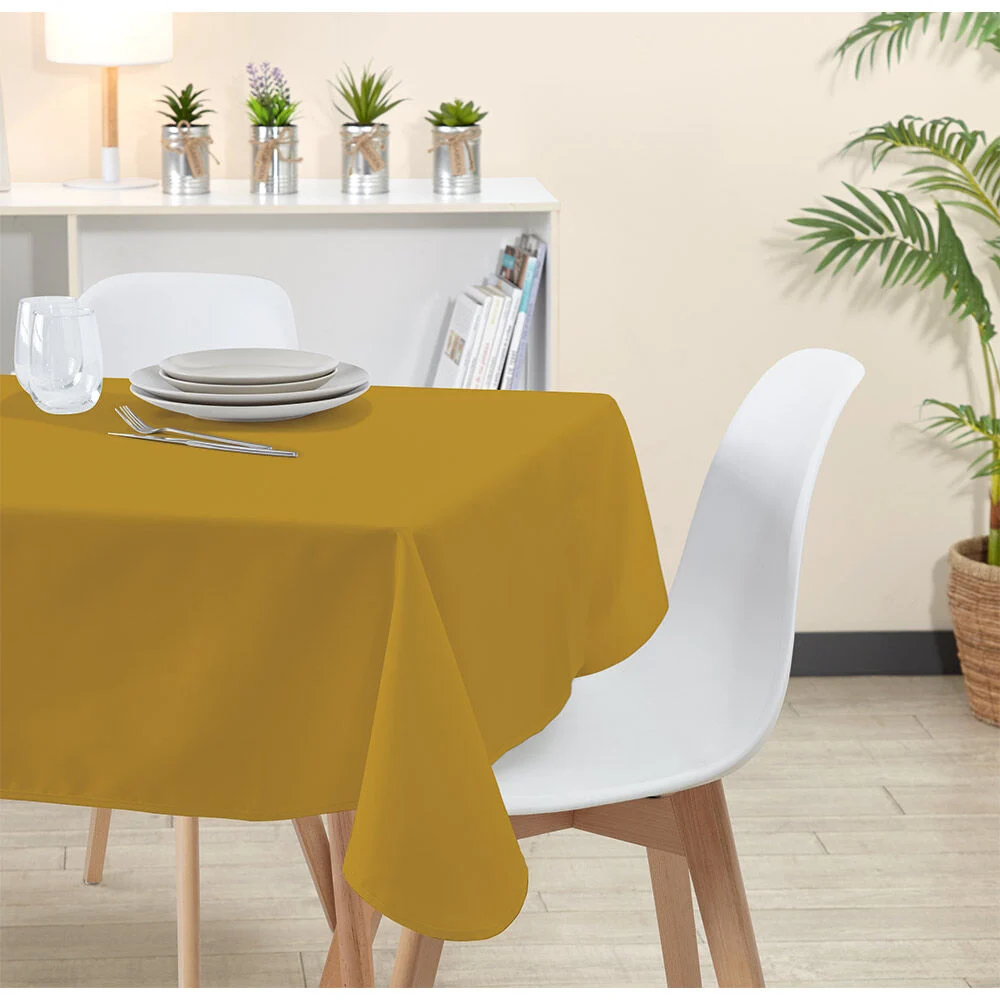 Nappe rectangulaire polyester anti tâche uni jaune moutarde