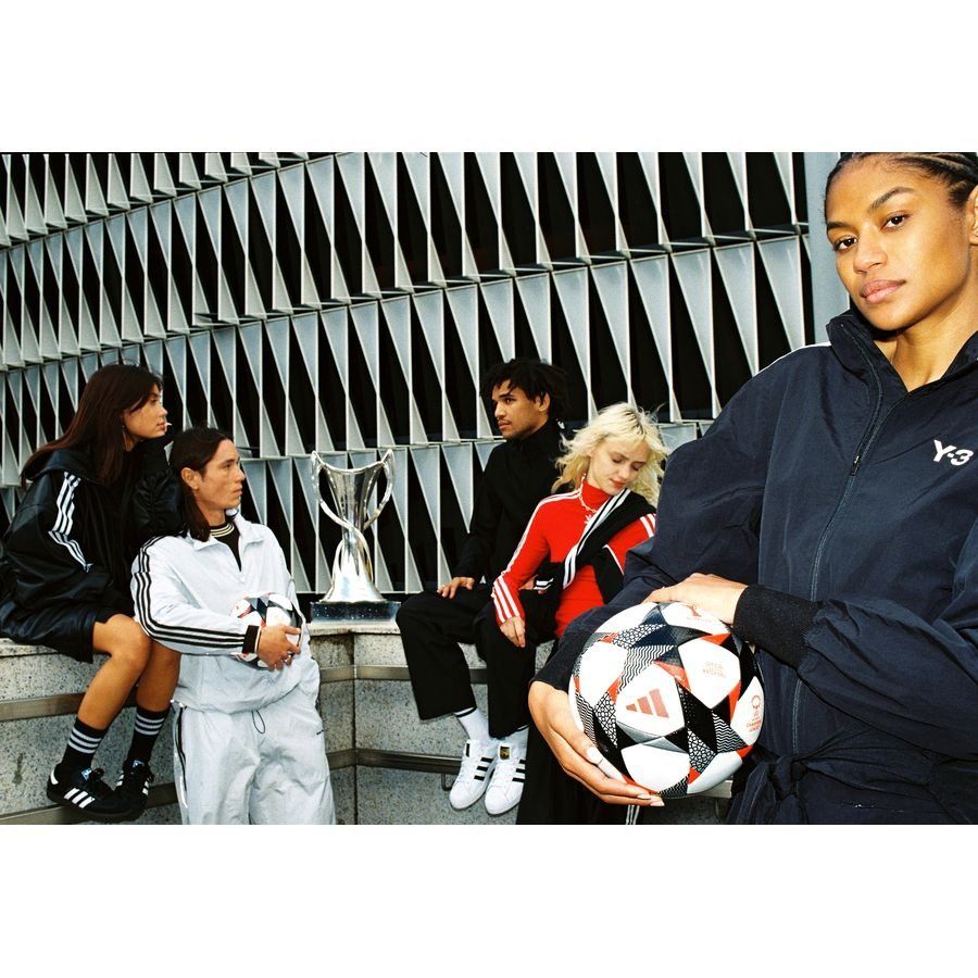 adidas Ballon Champions League Bilbao 2024 Pro Ballon de Match Femme - Blanc/Noir/Rouge