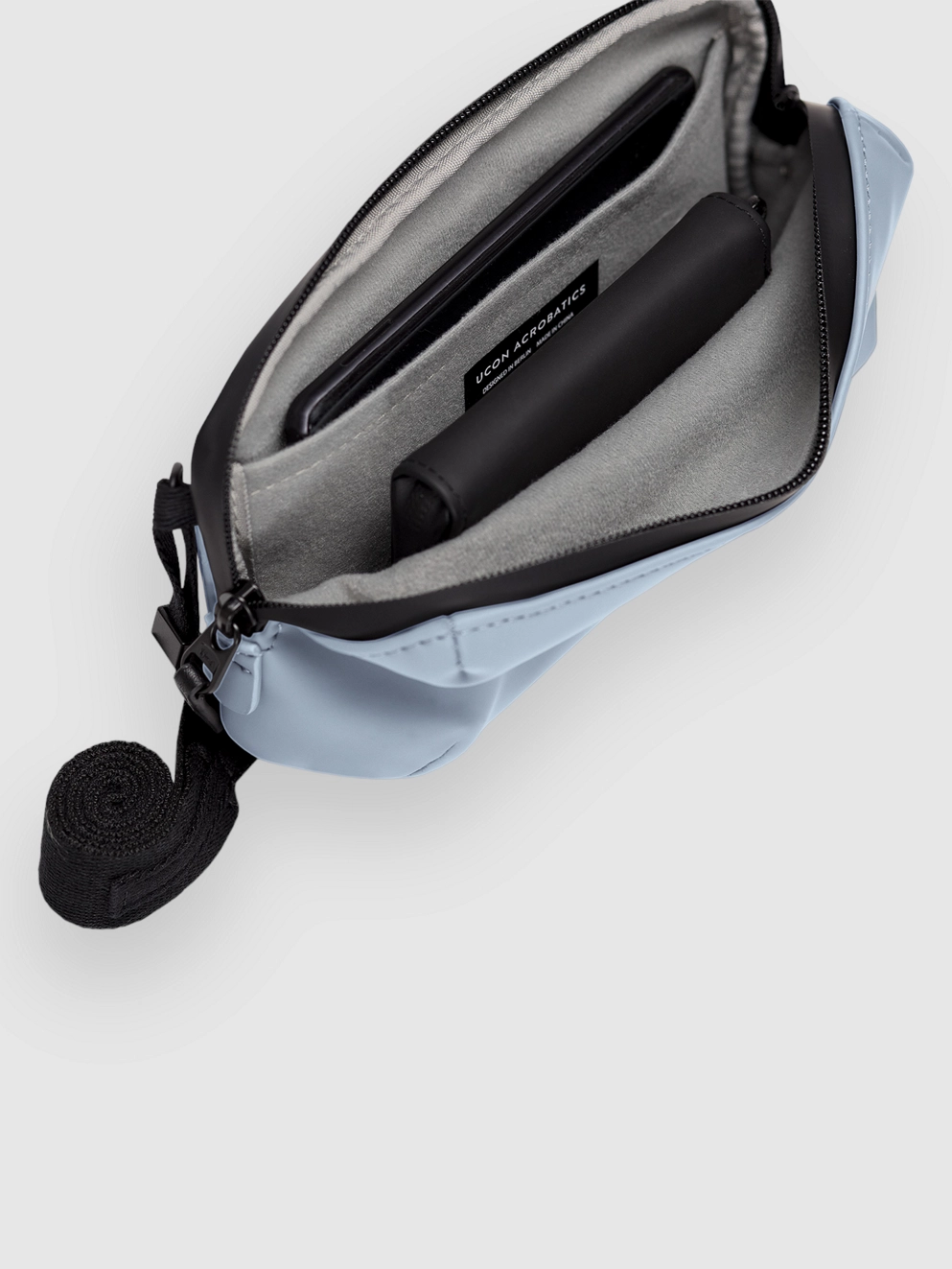 Ucon Acrobatics Ando Medium Lotus Bag fog blue