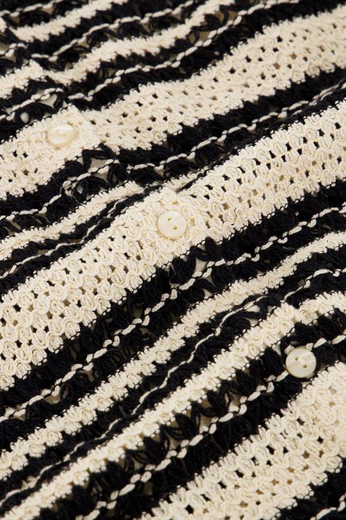 Zwart en beige gehaakte blouse met flared mouwen