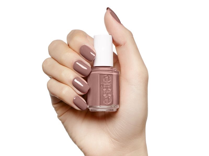 essie Nagellack Nail 497 clothing optional Hochwertiger, haltbarer Lack stärkt die Nägel und gleicht Unebenheiten aus