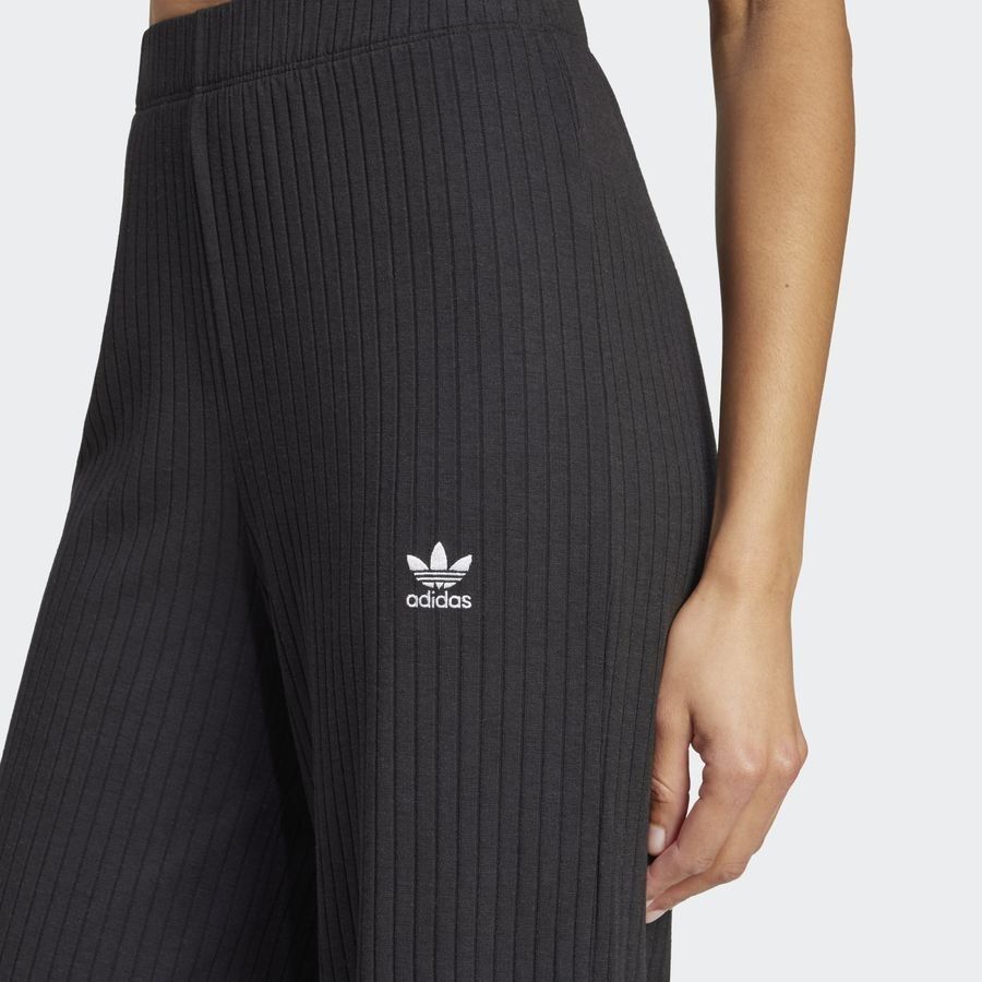 Adidas Original Pantalon large côtelé Essentials