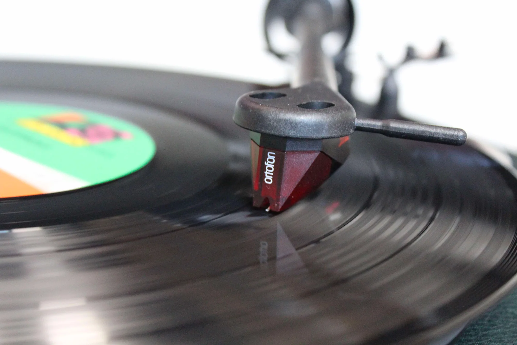 Elipson Chroma Paon RIAA BT Bleu de Chauffe - Édition numérotée Platines vinyle hi-fi