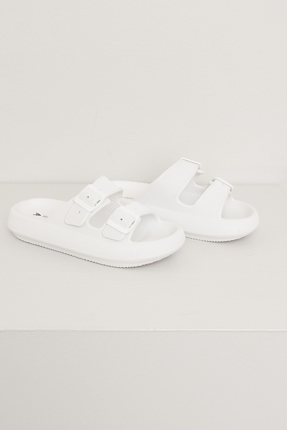 Slippers Walky Walky Fun Steps med spenner