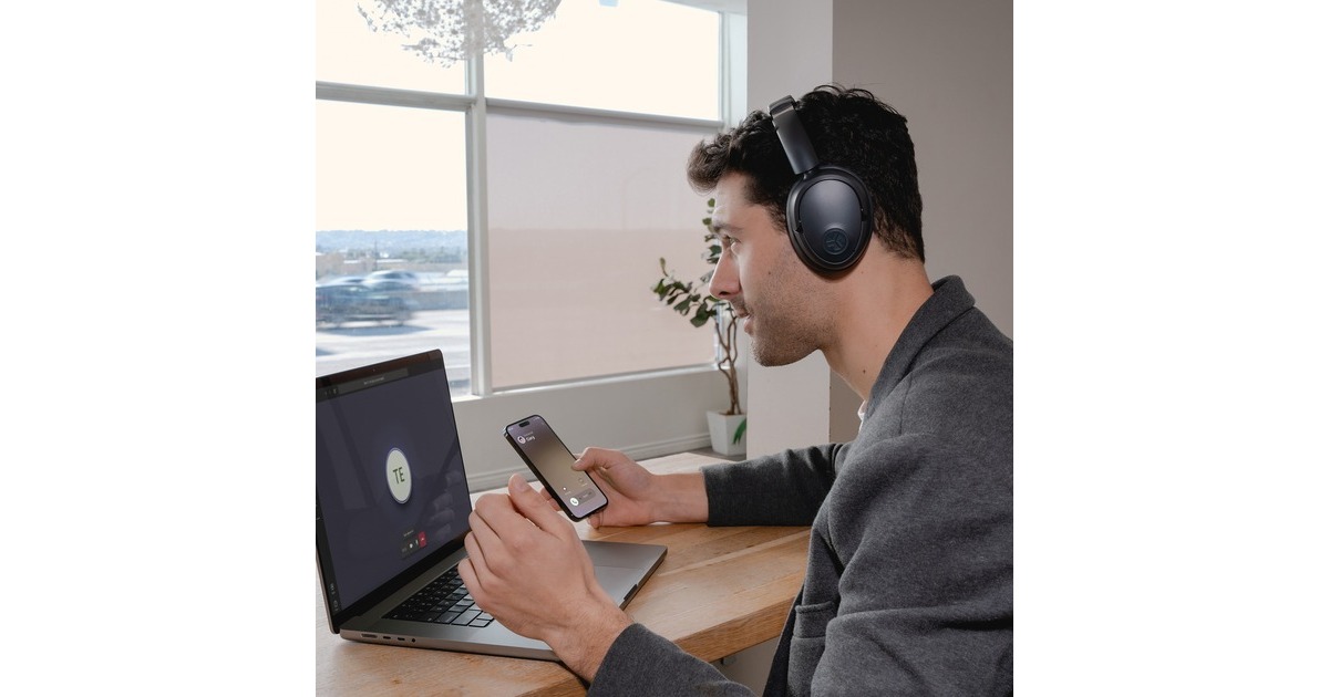 JLabJBuds Lux ANC over-ear headset  (Donkergroen, Bluetooth 5.3, Multipoint)