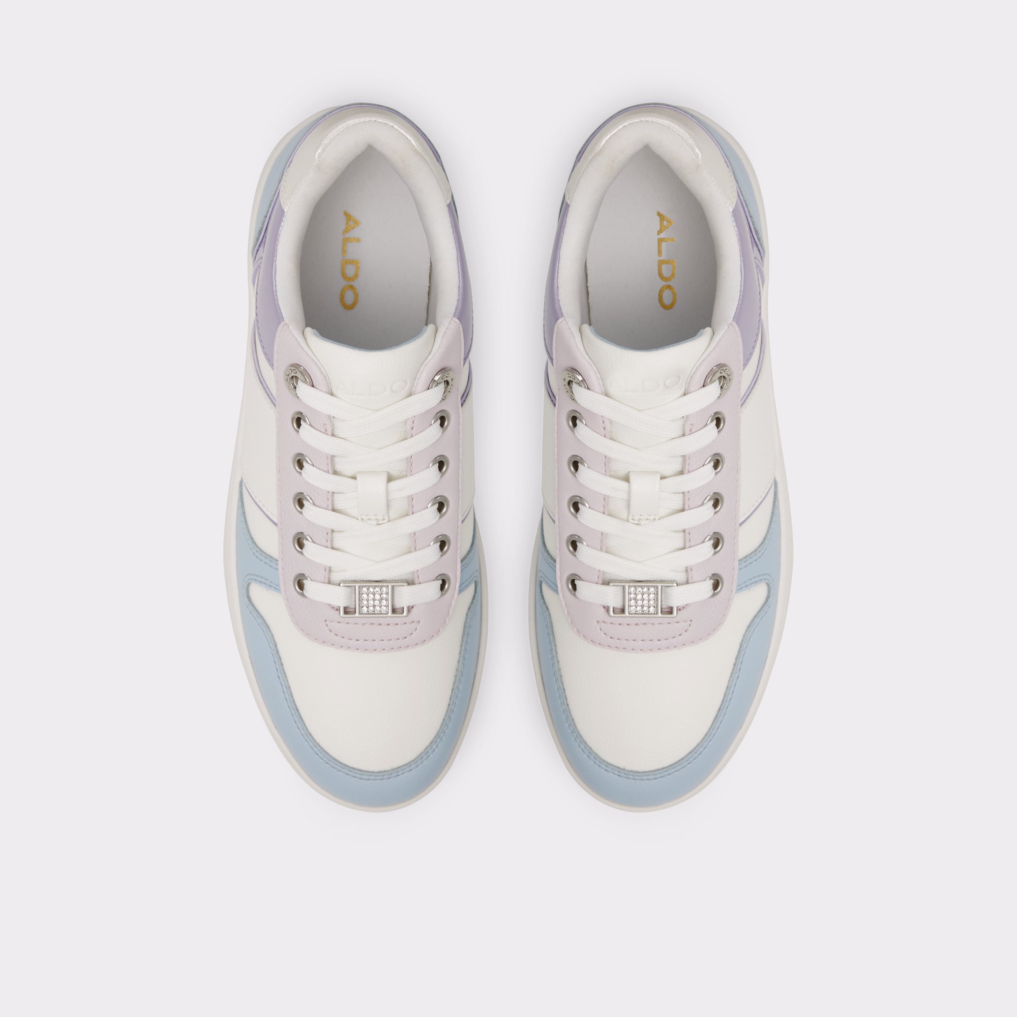 Clubhouse-l Blue Women Low top sneakers