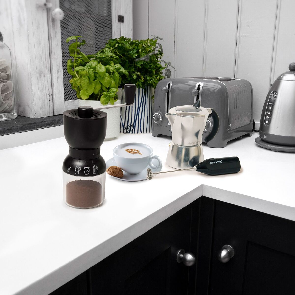 Kaffekvern manuell, svart