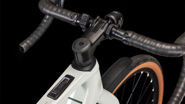 NUROAD HYBRID C:62 RACE FE E-Gravelbike  desertstone'n'green  M