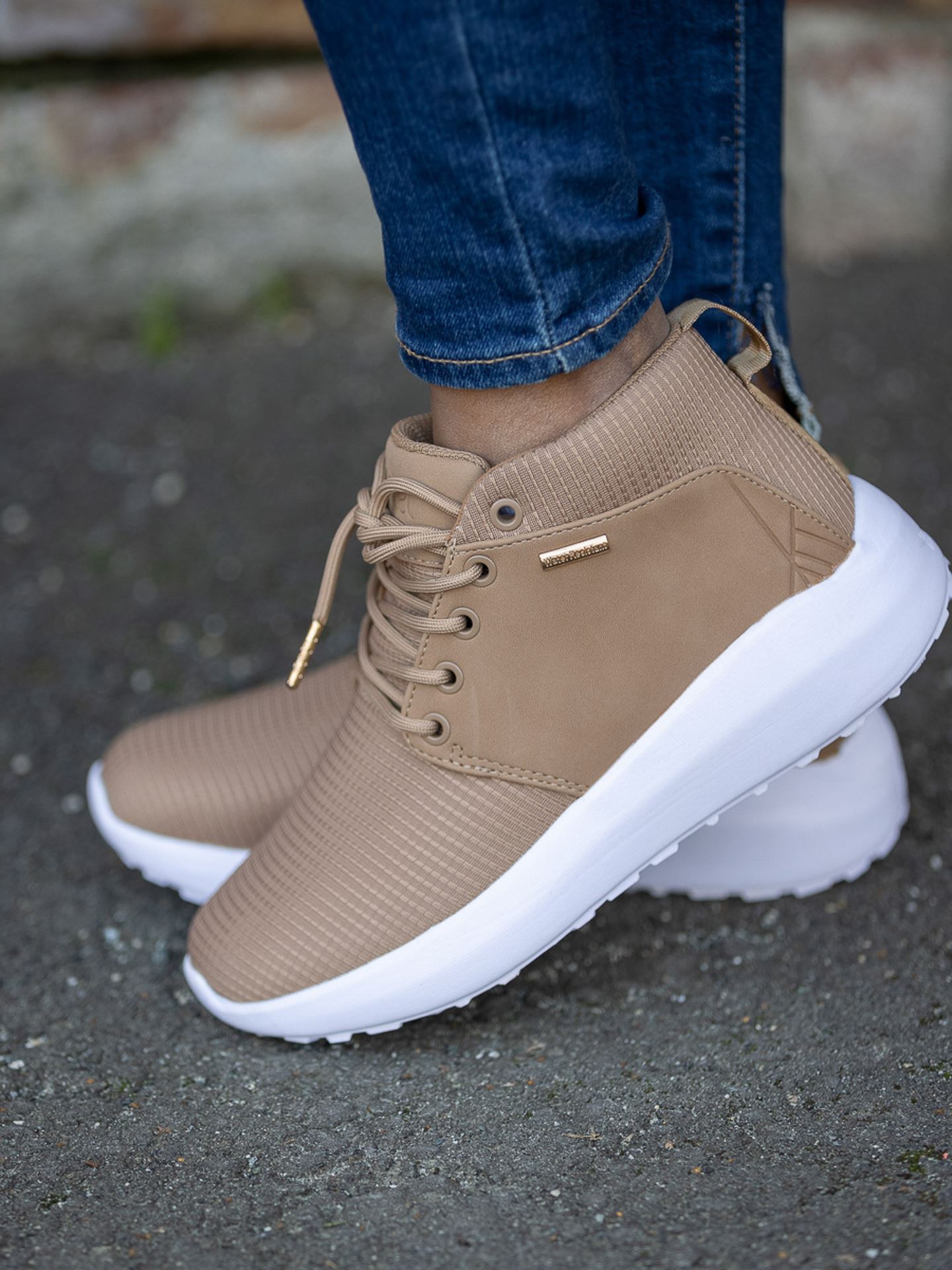 Madla Terrain Water Resistant