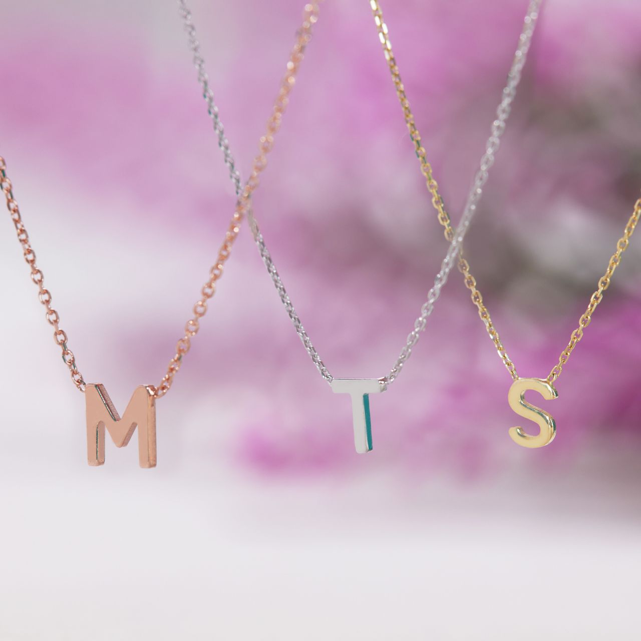 9 karaat witte ketting met letter hanger