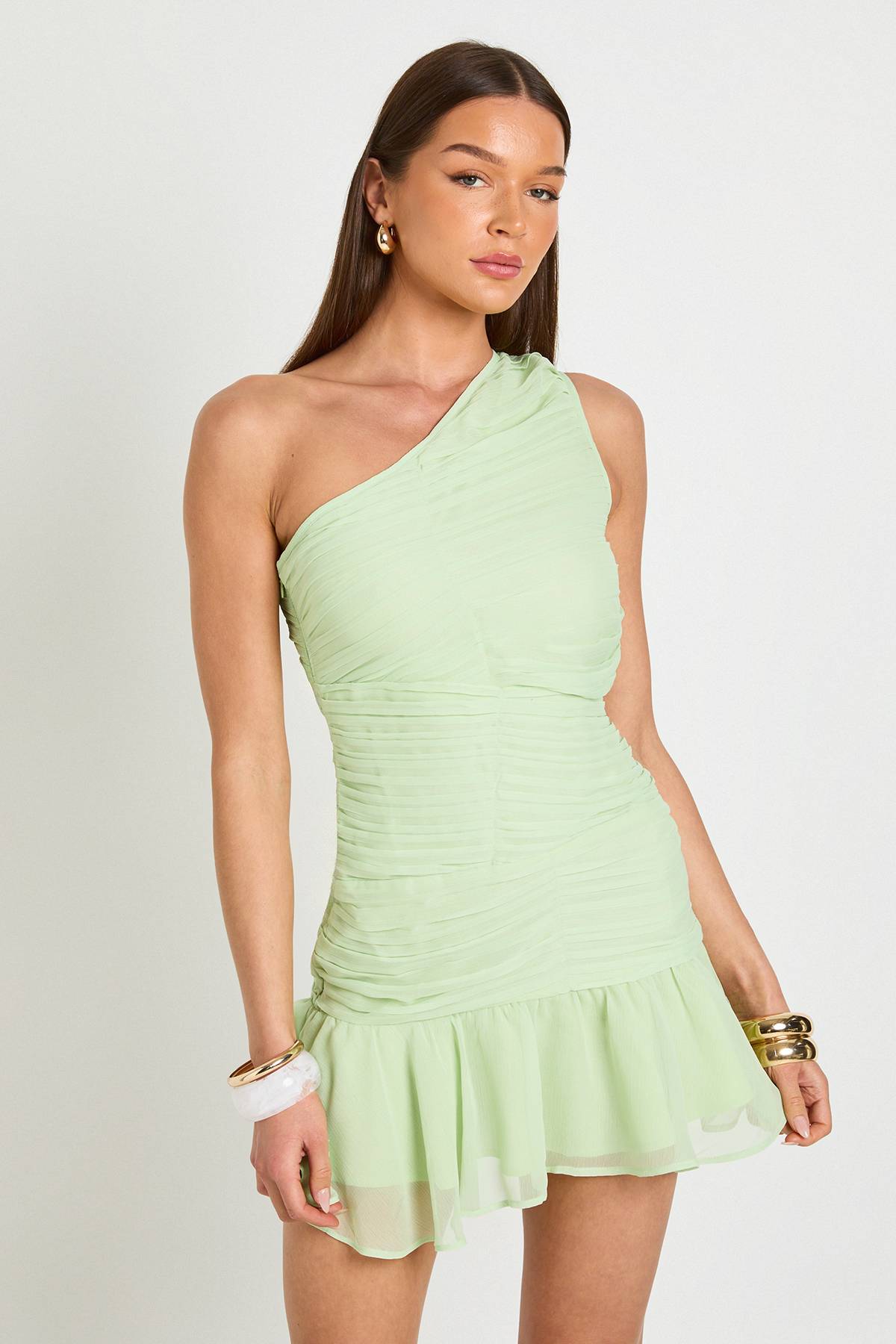 boohoo Robe Mini Asymétrique Froncée En Mousseline