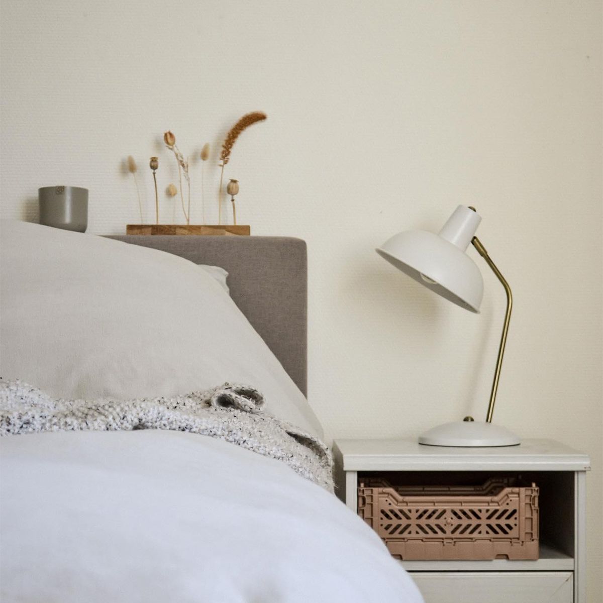 Retro tafellamp wit met brons 38cm - Milou