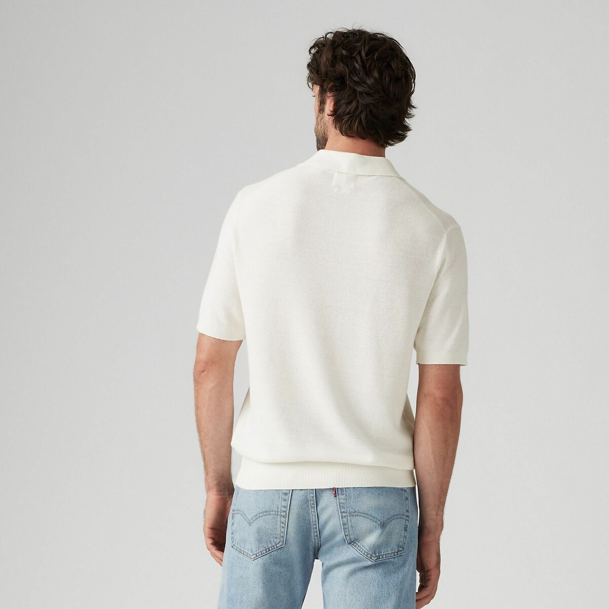 Camisa polo de malha Levi's, feita de algodão e linho.