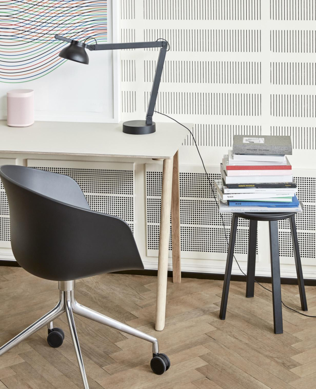 Hay AAC24 bureaustoel aluminium onderstel Black