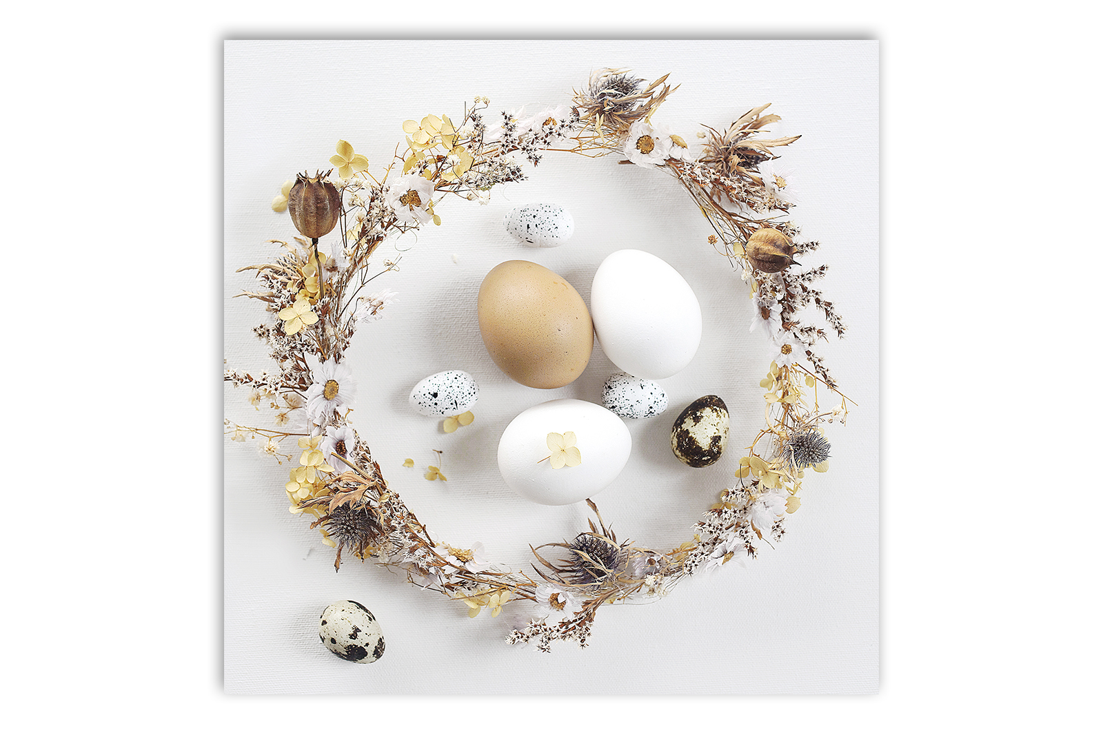 Eggs påskeservietter Grå med motiv. 20 pk.