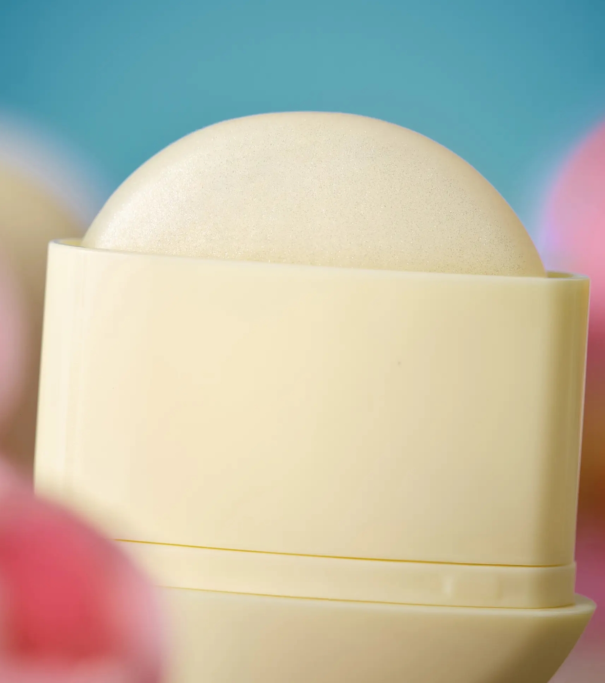 Catrice - *Egg-Cellent Easter* - Bálsamo Labial - 03: Honeymelon Sugar Pop