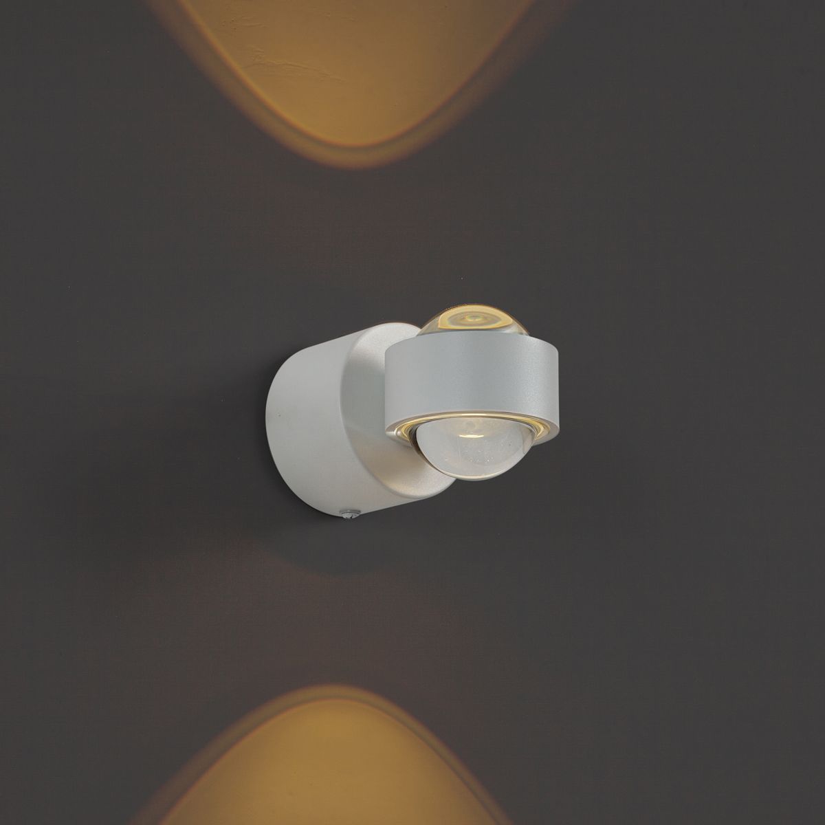 Design wandlamp wit incl. LED IP44 - Lens