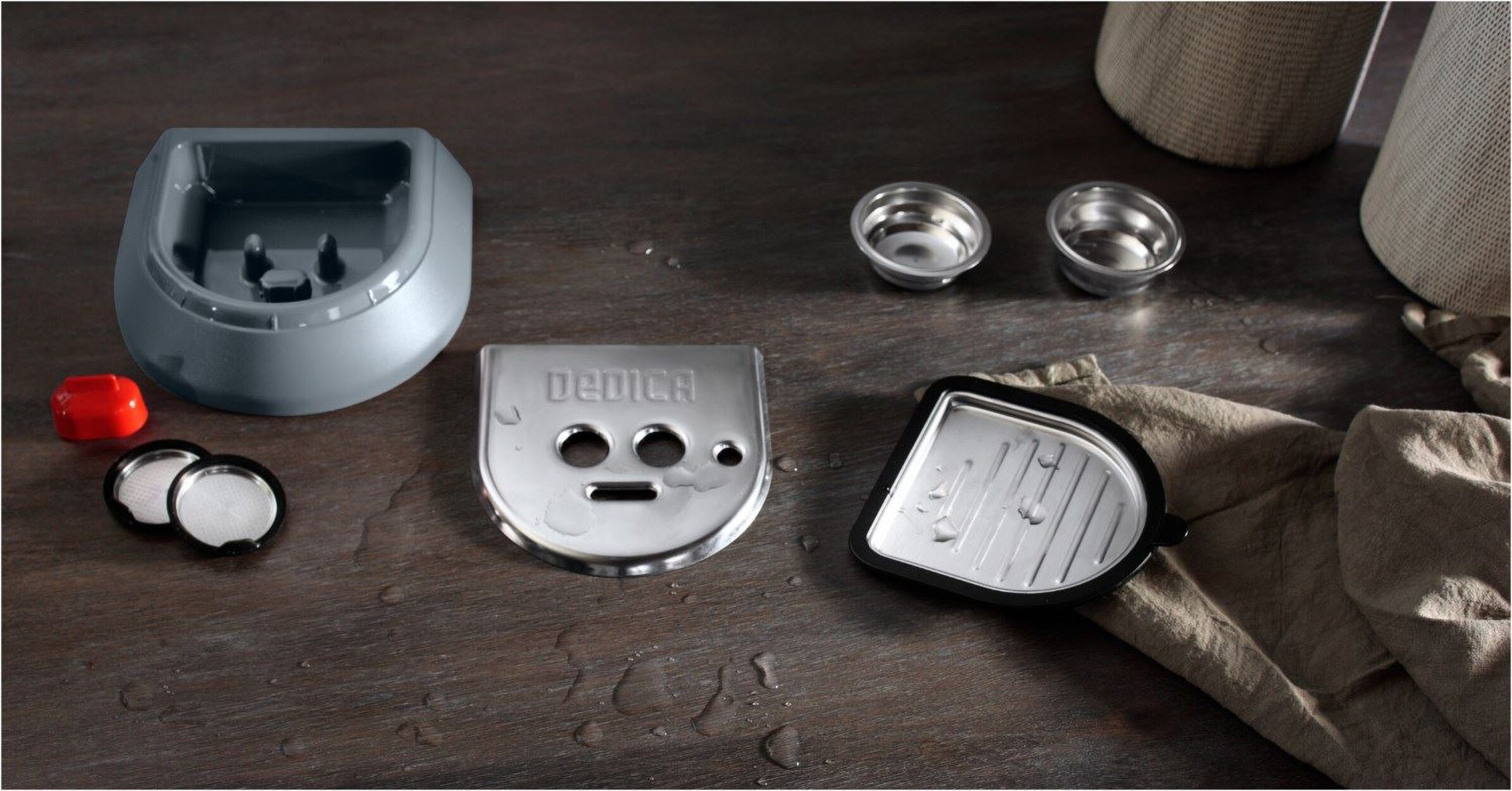 Delonghi EC 785.AE Dedica Metallics silber Siebträgermaschine