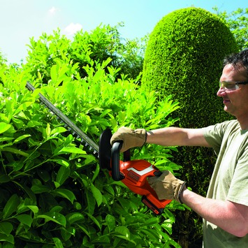 BLACK DECKER 18V heggenschaar GTC1845L20 incl. 2.0Ah accu