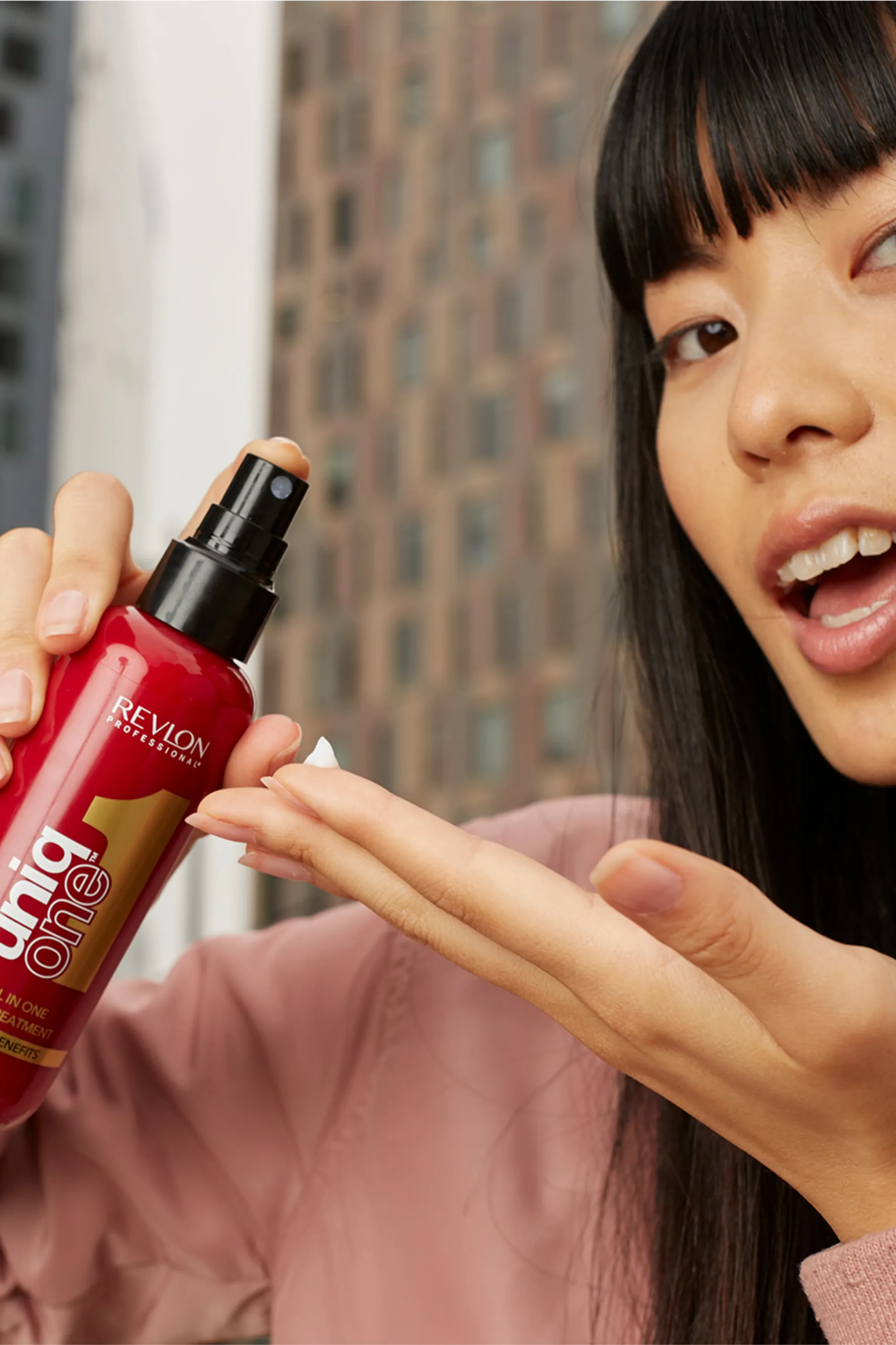 Revlon Professional Masque en spray sans rinçage 10 Bienfaits Rouge Classique UniqONE™-150 ml
