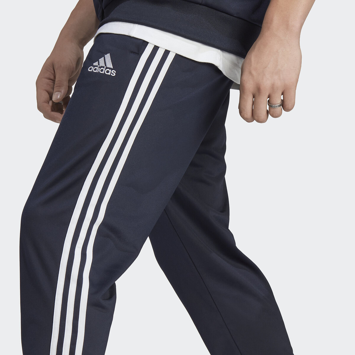 Roupa esportiva Adidas<br>Conjunto esportivo de tricô com 3 listras