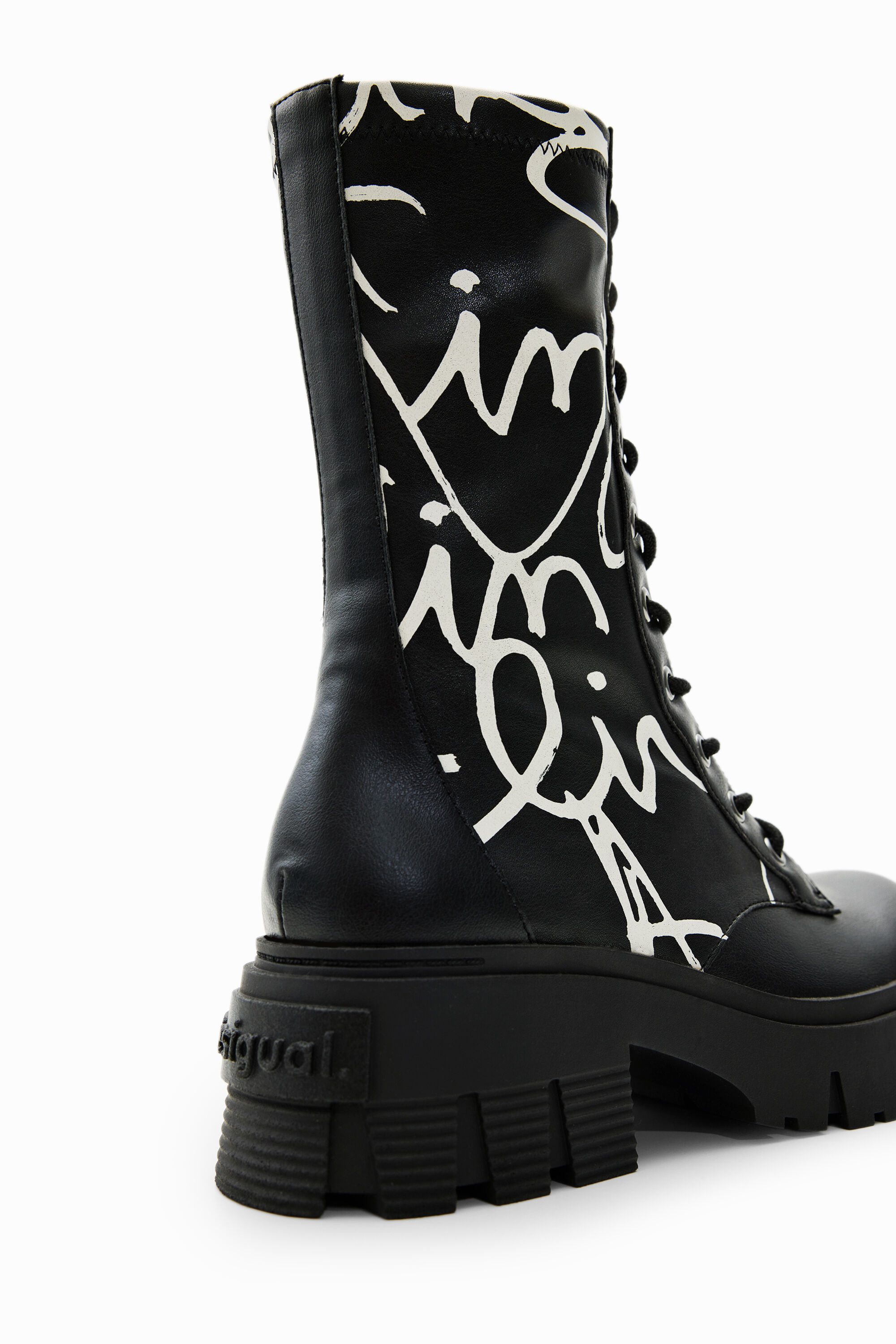 Botas altas rastreiam mensagens