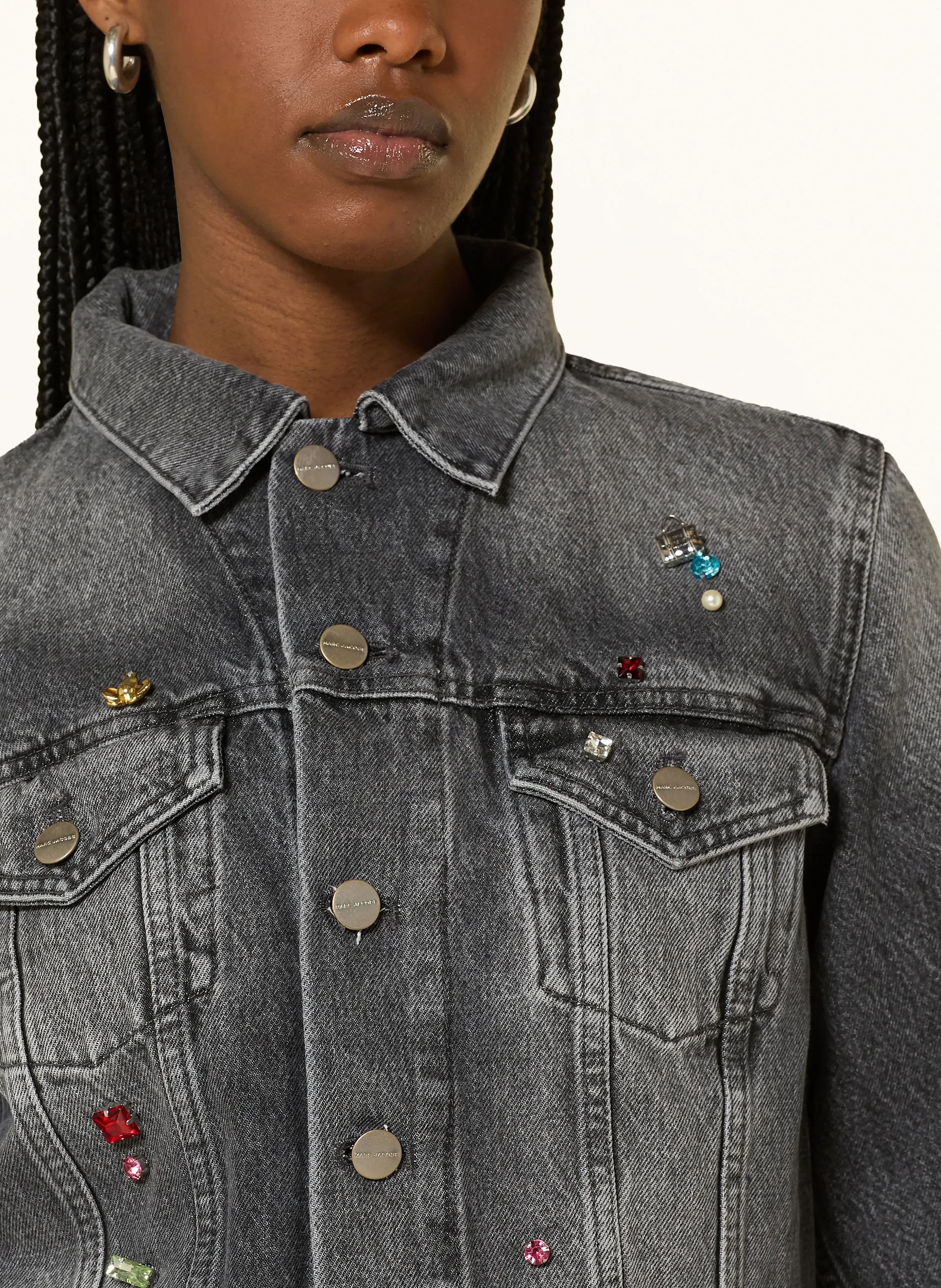 MARC JACOBS Cropped-Jeansjacke mit Schmucksteinen
