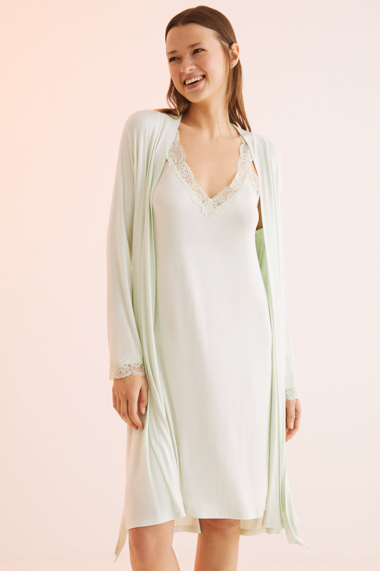 Vestido midi verde de renda - Estampado