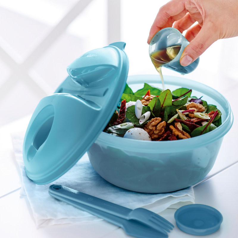 Salat to go Salat, Besteck, Dressing: Lunchbox zum separaten Transportieren