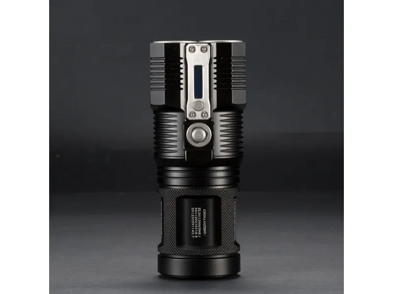 NITECORE Tiny Monster TM28 - Taktisk lommelygte - LED - hvidt lys