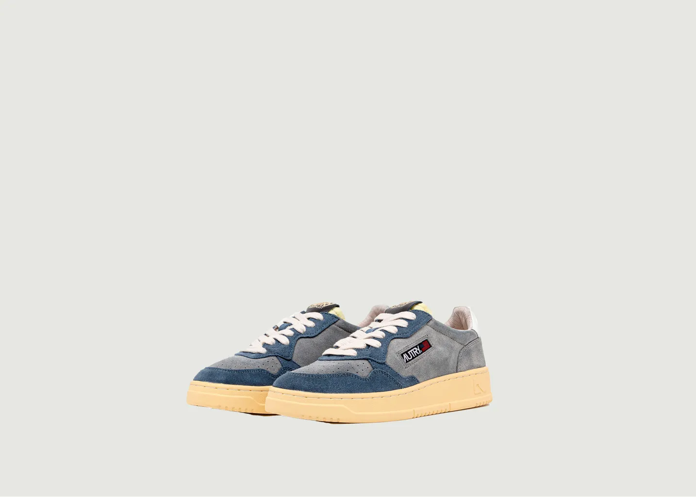 Basket Medalist Low Suede AUTRY