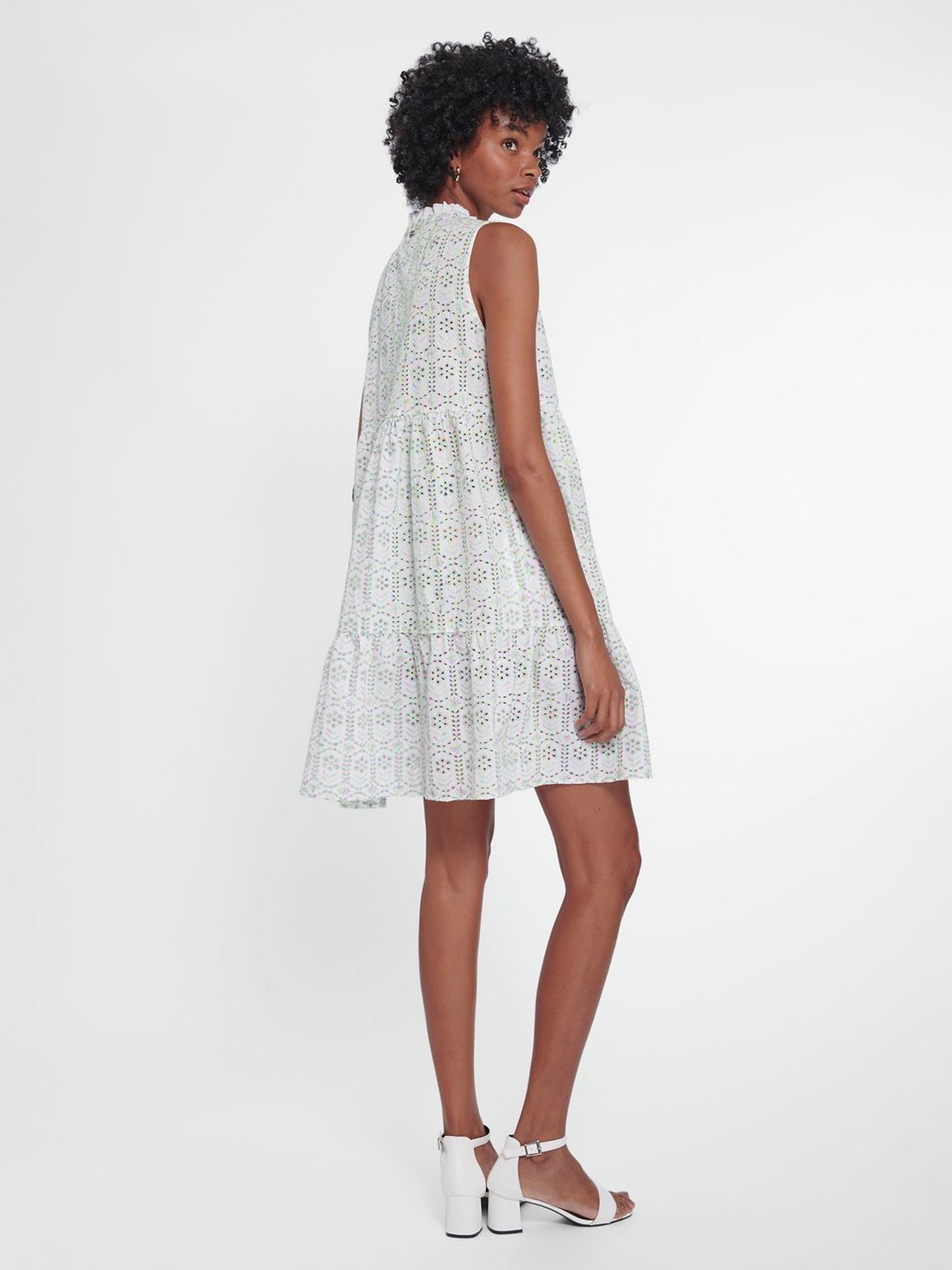 Ärmelloses Kleid