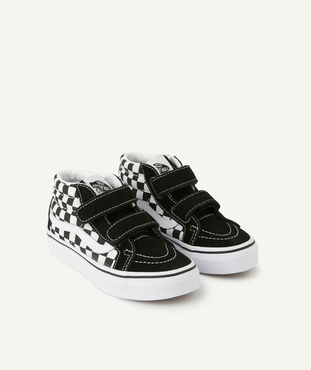 VANSBASKETS MI-MONTANTES À SCRATCHS NOIRE ET BLANCHE IMPRIMÉES DAMIER SK8