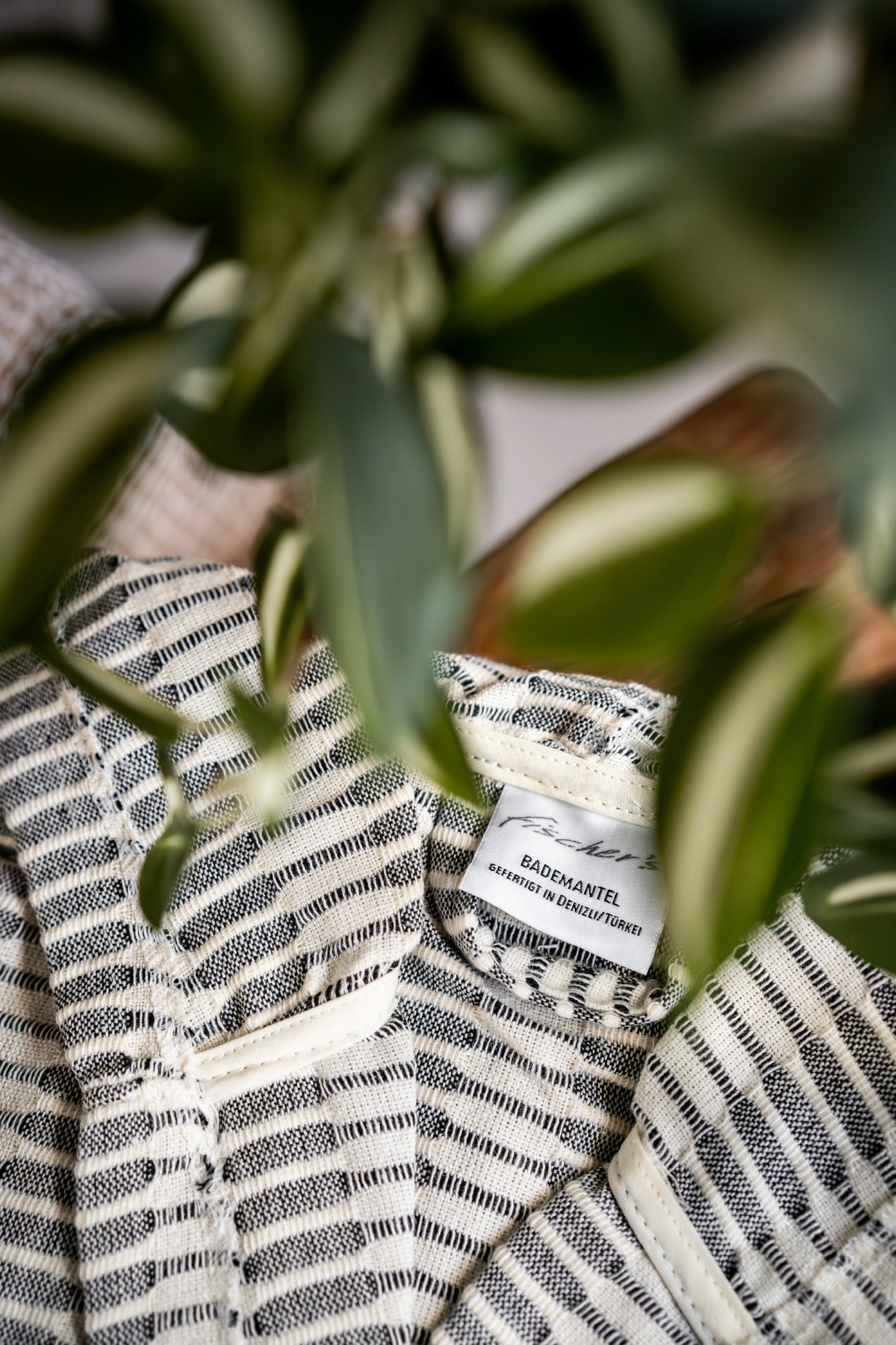 Bademantel 'Yummy' S-XL, mit Kapuze, grau-weiß günstig bestellen