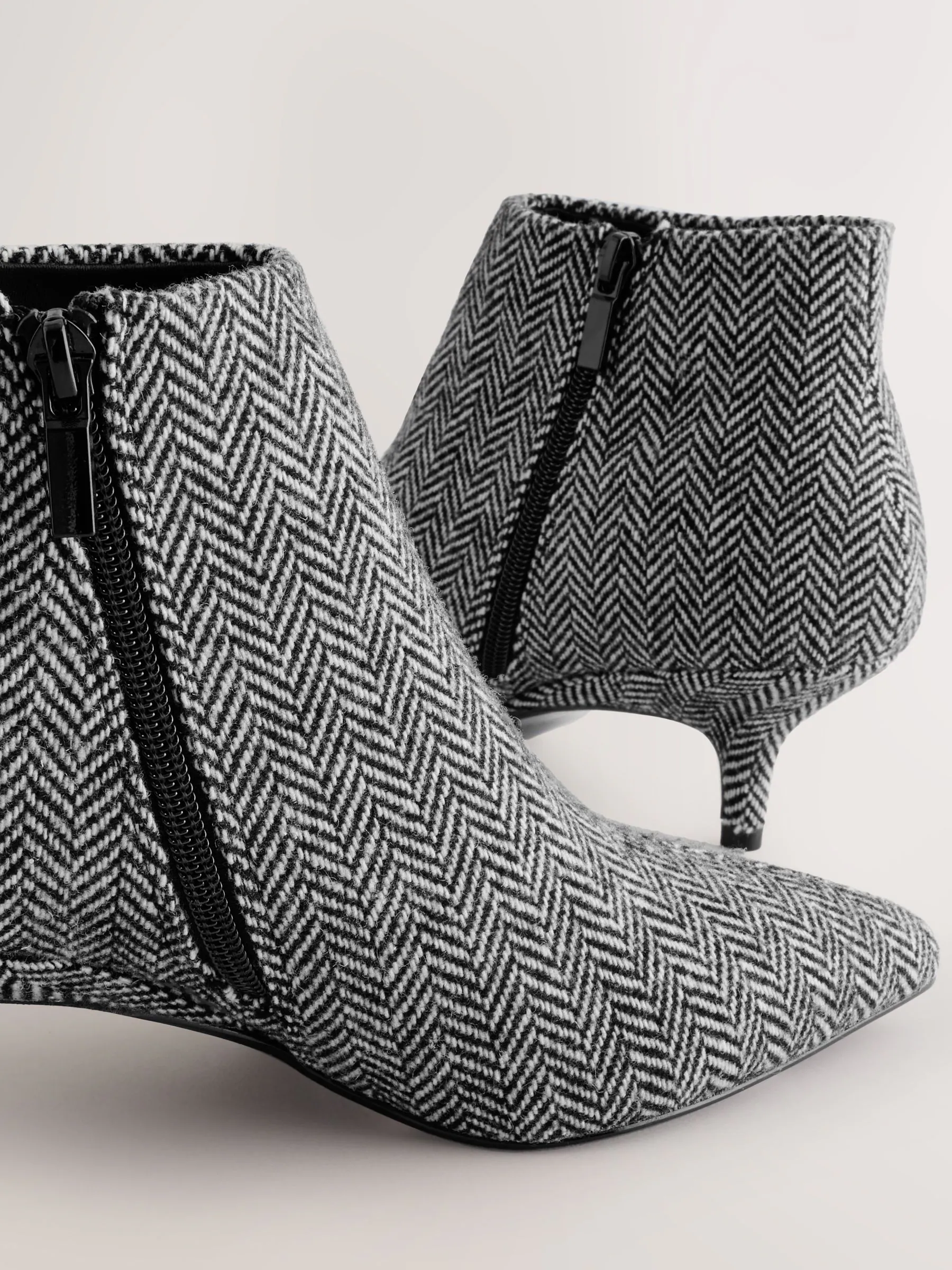 Grijze tweed - Forever Comfort® enkellaarzen met lage hak