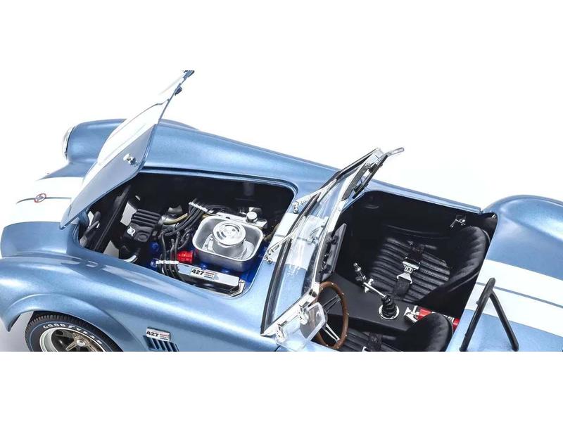 Kyosho Shelby Cobra 427 S/C Spider, Hellblau-Weiss 1:18 Detailgetreues Modellauto für Sammler im Massstab 1:18
