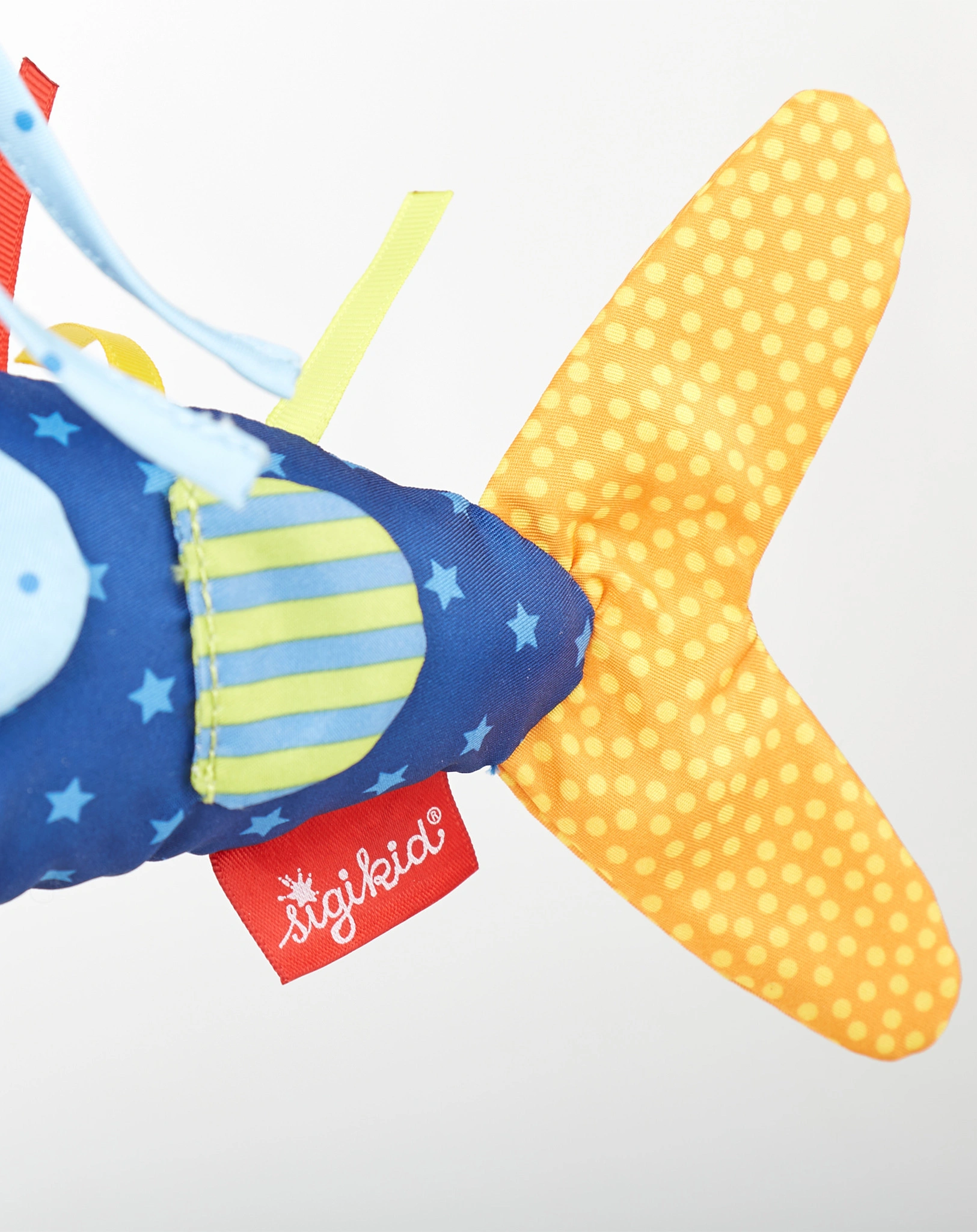 Activity-Kuscheltier PLAYQ - FISCH in bunt